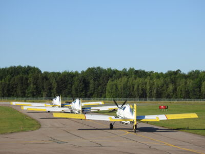 Fire Season Flight Schedule / Programme de vols pendant la saison des incendies
